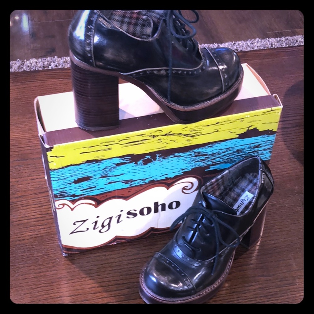 Zigi Soho Black Platform Heels - SZ 9